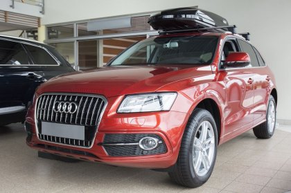 Nerezová ochranná lišta zadního nárazníku Audi SQ5 s karbonem 2013-2016