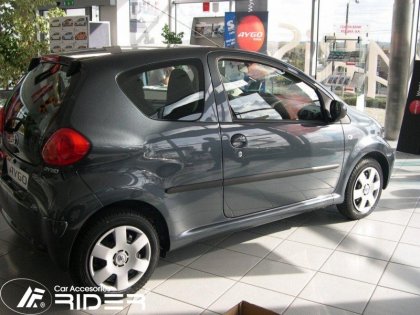 Ochranné lišty dveří - Toyota Aygo 3dv. 05-