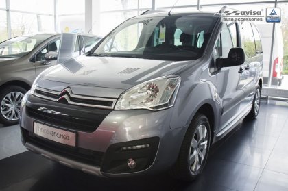 Nerezová ochranná lišta zadního nárazníku Peugeot Partner II Teepe 08- chromová