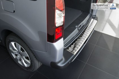 Nerezová ochranná lišta zadního nárazníku Peugeot Partner II Teepe 08- chromová