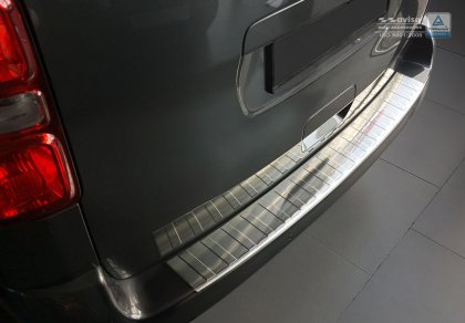 Nerezová ochranná lišta zadního nárazníku Toyota Proace Verso II 16-