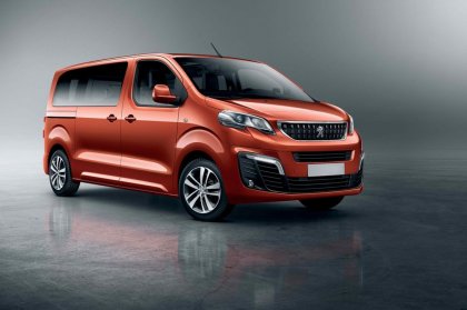 Nerezová ochranná lišta zadního nárazníku Peugeot Traveller 16- černá lesklá