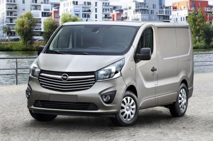 Nerezová ochranná lišta zadního nárazníku Opel Vivaro II 14-