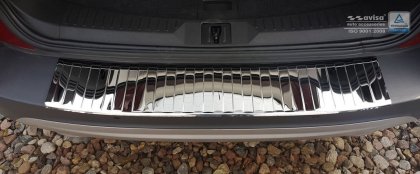 Nerezová ochranná lišta zadního nárazníku Ford Kuga II 13- lesklá