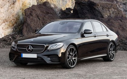 Ochranná lišta zadního nárazníku Mercedes-Benz E W213 16- karbonová červená