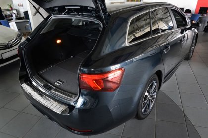 Nerezová ochranná lišta zadního nárazníku Toyota Avensis MK III FL 15- Kombi