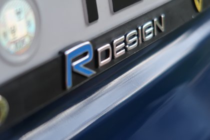 Podložka pod SPZ 3D Volvo R-design
