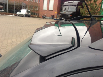 Spoiler - křídlo střešní TFB Škoda Octavia II/2 kombi