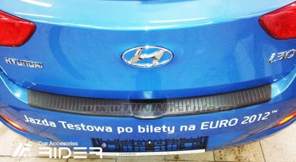 Nášlap kufru černý - Hyundai i30 htb 12-