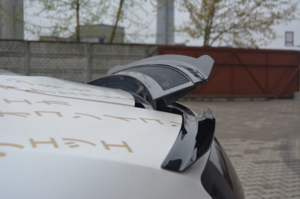 Prodloužení spojleru Audi R8 06-15 carbon look