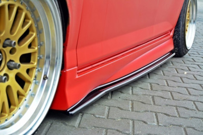 Boční prahy HONDA JAZZ MK1 02-08 černý lesklý plast