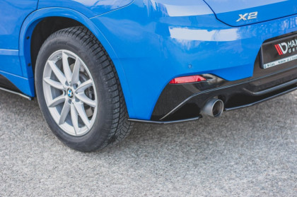Splittery zadní boční BMW X2 F39 M-Packet  černý lesklý plast