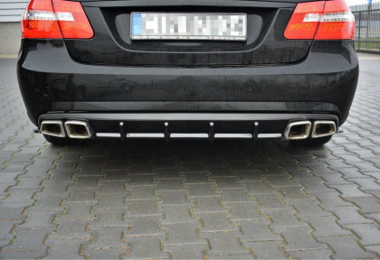 Difuzor zadního nárazníku MERCEDES-BENZ E63 AMG W212 2009-2012 černý lesklý plast
