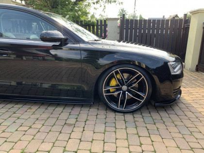Prahové lišty Audi A8 Long D4 černý lesklý plast