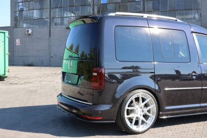 Prodloužení spoileru Volkswagen Caddy Mk.4 černý lesklý plast