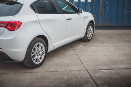 Prahové lišty Alfa Romeo Giulietta Facelift carbon look