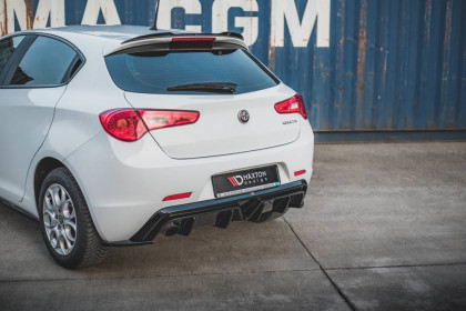 Prodloužení spoileru Alfa Romeo Giulietta Facelift carbon look