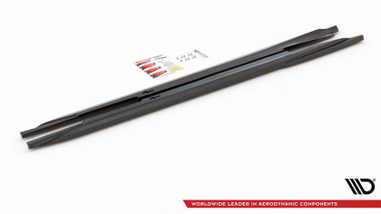 Prahové lišty Infiniti Q60 S Mk2 černý lesklý plast