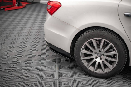 Splittery zadní boční Maserati Ghibli Mk3 černý lesklý plast