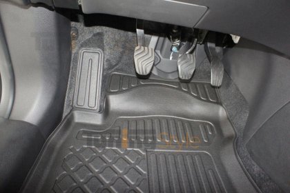 Přesné plastové koberce, vaničky s vysokým okrajem - Nissan X-Trail III 14-