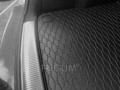 Gumová vana do kufru - AUDI Q5 2009-