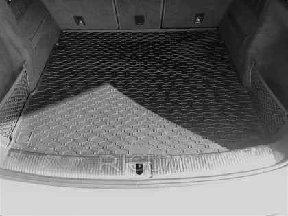 Gumová vana do kufru - AUDI Q5 2017- 