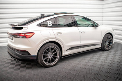Prahové lišty Audi Q4 e-tron carbon look