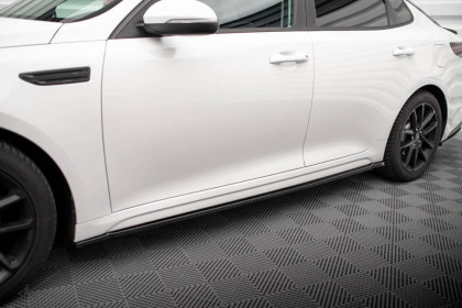 Prahové lišty Kia Optima Mk4 Facelift carbon look