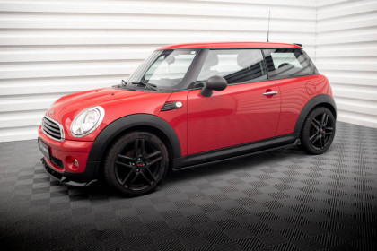 Prahové lišty Mini One R56 carbon look