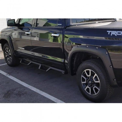Front and rear fender flares Bushwacker Pocket Style