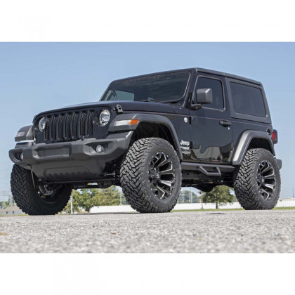 Drop steps Rough Country Contoured
