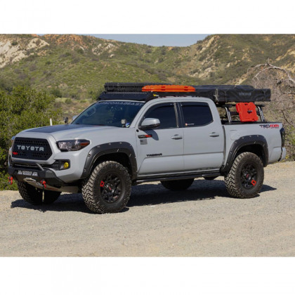 Front and rear fender flares Rough Country Defender Pocket