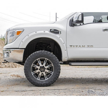 Front and rear fender flares Rough Country Pocket