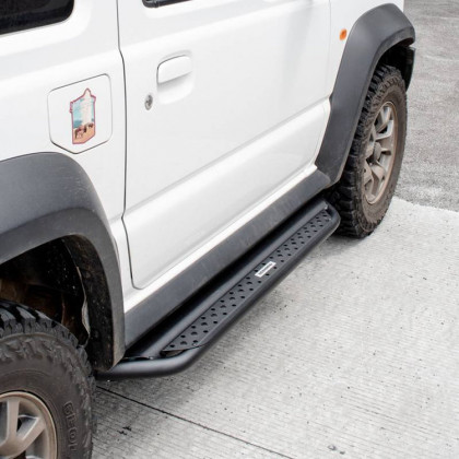 Side steps Go Rhino Dominator Xtreme DSS