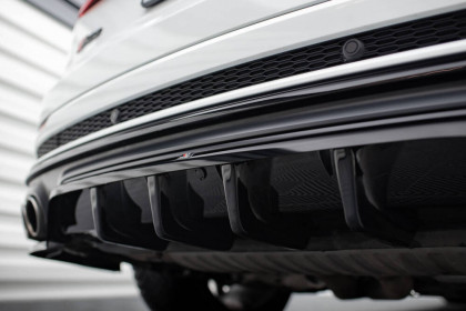 Spoiler zadního nárazniku Audi SQ8 Mk1 černý lesklý plast