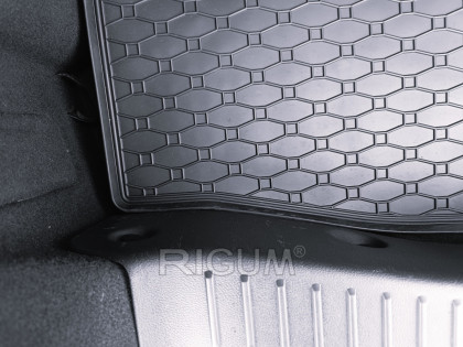 Gumová vana do kufru - FORD Focus Hatchback 2011- s dojezdovým kolem