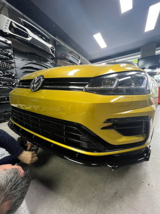 Spoiler pod přední nárazník pro VW VOLKSWAGEN Golf MK 7.5 R 2017-2020 s TÜV
