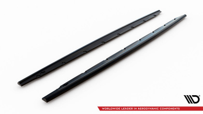 Prahové lišty V.1 BMW M135i / 1 M-Pack F70 černý lesklý plast