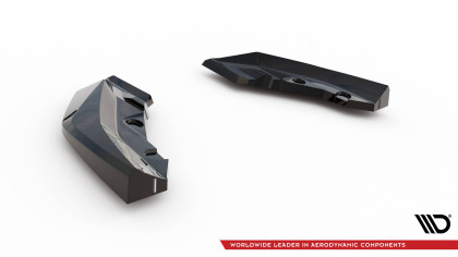Splittery zadní boční V.2 BMW M135i F70 černý lesklý plast