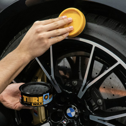 Soft99 - Tire Black Wax, ochrana na pneumatiky, 170 g