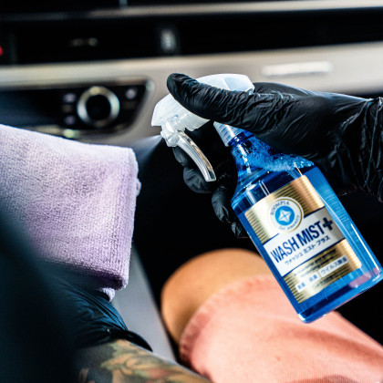 Soft99 - Wash Mist PLUS, univerzální čistič interiéru s ochrannou vrstvou, 300 ml