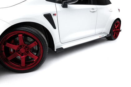 Prahové lišty Street pro + flaps Toyota GR Corolla Mk12 černé
