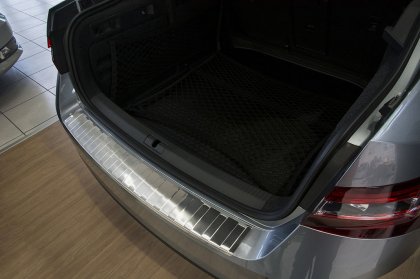 Nerezová ochranná lišta zadního nárazníku Škoda Superb III 15-16 chromová