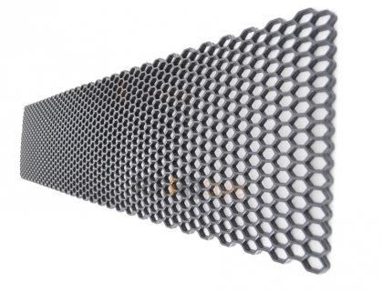 Plastová ABS mřížka 130 x 30 cm