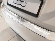 Nerezová ochranná lišta zadního nárazníku FIAT 500 15-17